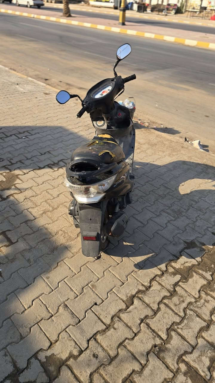 للبيع دراجه كامكو بي2
الدراجه كفاله عامه وين ميعجبك افحص تخم تاير جديد مكان نجف كوفه شارع المعمل مقابل مجمع المختار السكني 
السعر 550 وبيها مجال ***********

***********
