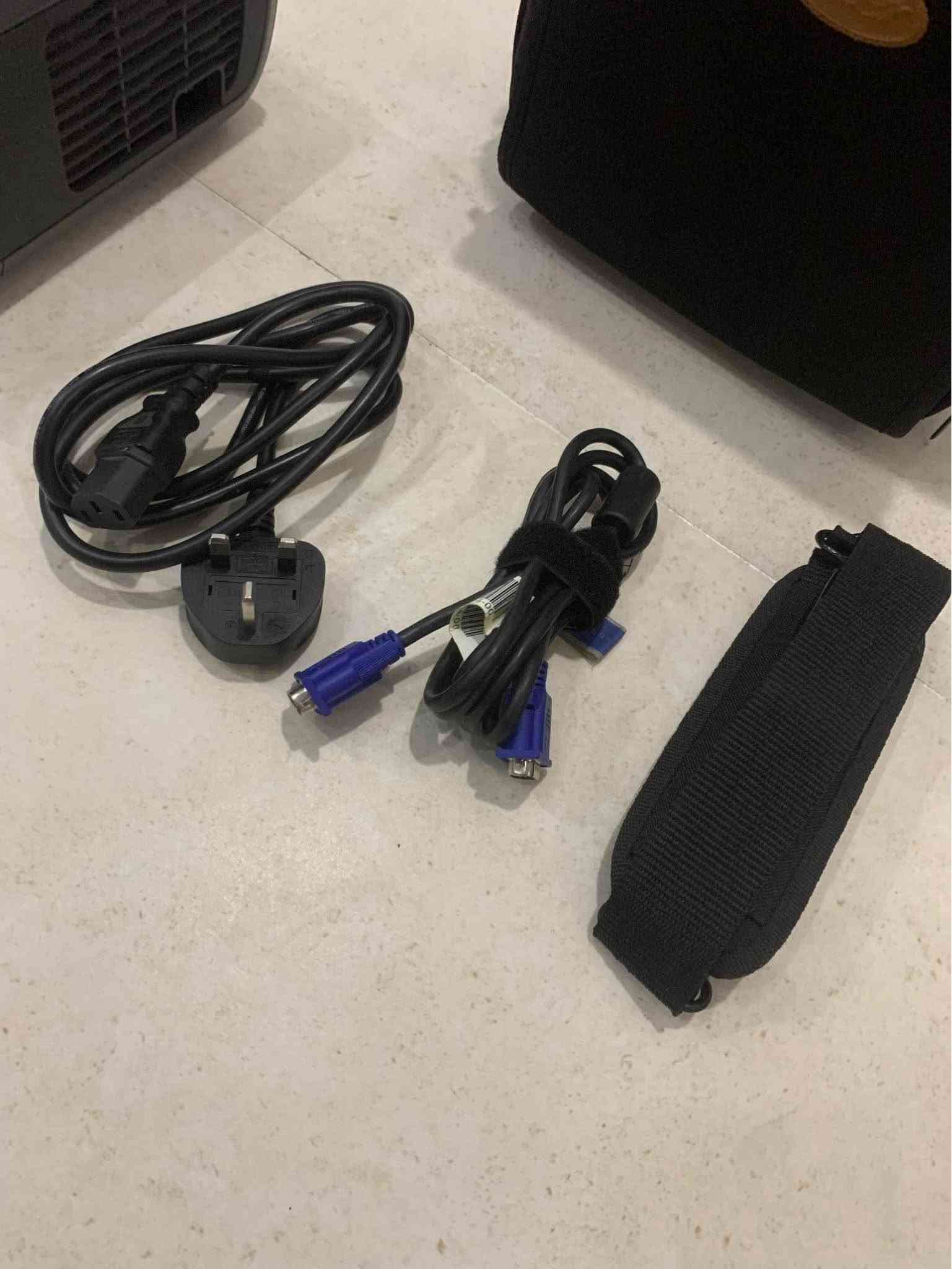 📣 Acer Original DLP Projector (XD1270D) 📣
پرۆژێکتۆری ئۆرجیناڵی Acer (دەستی دووی ئەوروپی - زۆر خاوێن)
زۆر گونجاو و باشە بۆ ئۆفیس، هۆڵی کۆبوونەوە، قوتابخانە و پەیمانگاکان، و هەروەها بۆ شوێنی تر و سەیرکردنی فیلم لە ماڵەوە.  
✨ مواسەفات:
 مارکە: Acer (Model: XD1270D / DNX0503)  
 گڵۆپ: PHILIPS UHP 200W  
 دەرچەکان: VGA In/Out, DVI, S-Video, Audio In, USB  
 ملحەقات: جانتا و بەندکی ئۆرجیناڵ، کێبڵی کارەبا، کێبڵی VGA، قاپی پاراستنی عەدەسە  
📍 نیشانی: هەولێر
🚚 گەیاندن: گەیاندنمان هەیە بۆ سەرجەم شارەکان
بروجيكتور أصلي من شركة Acer (مستعمل أوروبي - نظيف جداً)
ممتاز ومناسب جداً للمكاتب، قاعات الاجتماعات، المدارس، وللاستخدام المنزلي.  
✨ المواصفات:
 الماركة: Acer (الموديل: XD1270D / DNX0503)  
 المصباح: PHILIPS UHP 200W  
 المنافذ: VGA In/Out, DVI, S-Video, Audio In, USB  
 الملحقات: الحقيبة الأصلية مع الحزام، كابل الكهرباء، كابل VGA، وغطاء العدسة  
📍 العنوان: اربيل
🚚 التوصيل: متوفر التوصيل لجميع المحافظات
Original Acer DLP Projector (European Stock - Excellent Condition)
Great choice for offices, meeting rooms, schools, and home use.  
✨ Specifications:
 Brand: Acer (Model: XD1270D / DNX0503)  
 Lamp: PHILIPS UHP 200W  
 Ports: VGA In/Out, DVI, S-Video, Audio In, USB  
 Includes: Original Acer Bag with Strap, Power Cable, VGA Cable, and Lens Cap  
📍 Location: Erbil
🚚 Delivery: Delivery available to all citie أربيل, العراق
