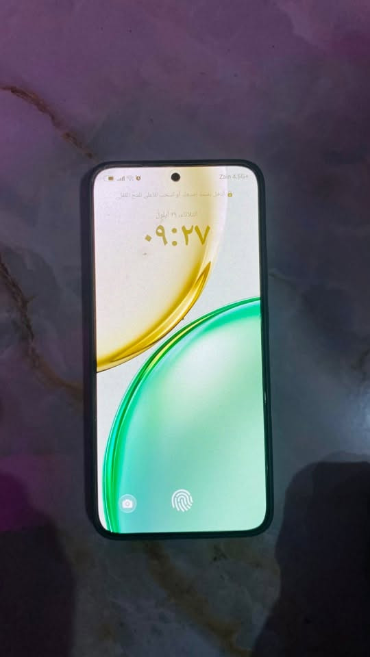 سلام عليكم
هونر  X9d
جهاز نضيف صارلي 3اشهر من اشتريتة
الجهاز يشغل 60فريم ببجي
بطاريه عملاقة بقدرة 8300
كامره 108ميجابكسل
شاحنه 66واط 
شاحنة اصلية وكارتون وكامل الملحقات ويا

امانة الله موبايل نظيف زلخ مابي بعدة داخل الظمان 

السعر 425 الف وبي مجال بسيط للطيبين
مامتواجد على الفيس 
 تواصل على الرقم ***********
مكاني سماوة/ الرميثة
