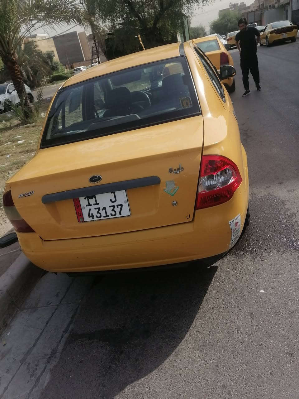 سلام عليكم طيبه للبيع ٢٠١٥ مصفره هيئه وعليهه غرامه ٣٠٠ سياره بيهه ضربه بل جاملغ الايسر السعر ٣٤ ومكان بغداد الشعله الرقم ***********
