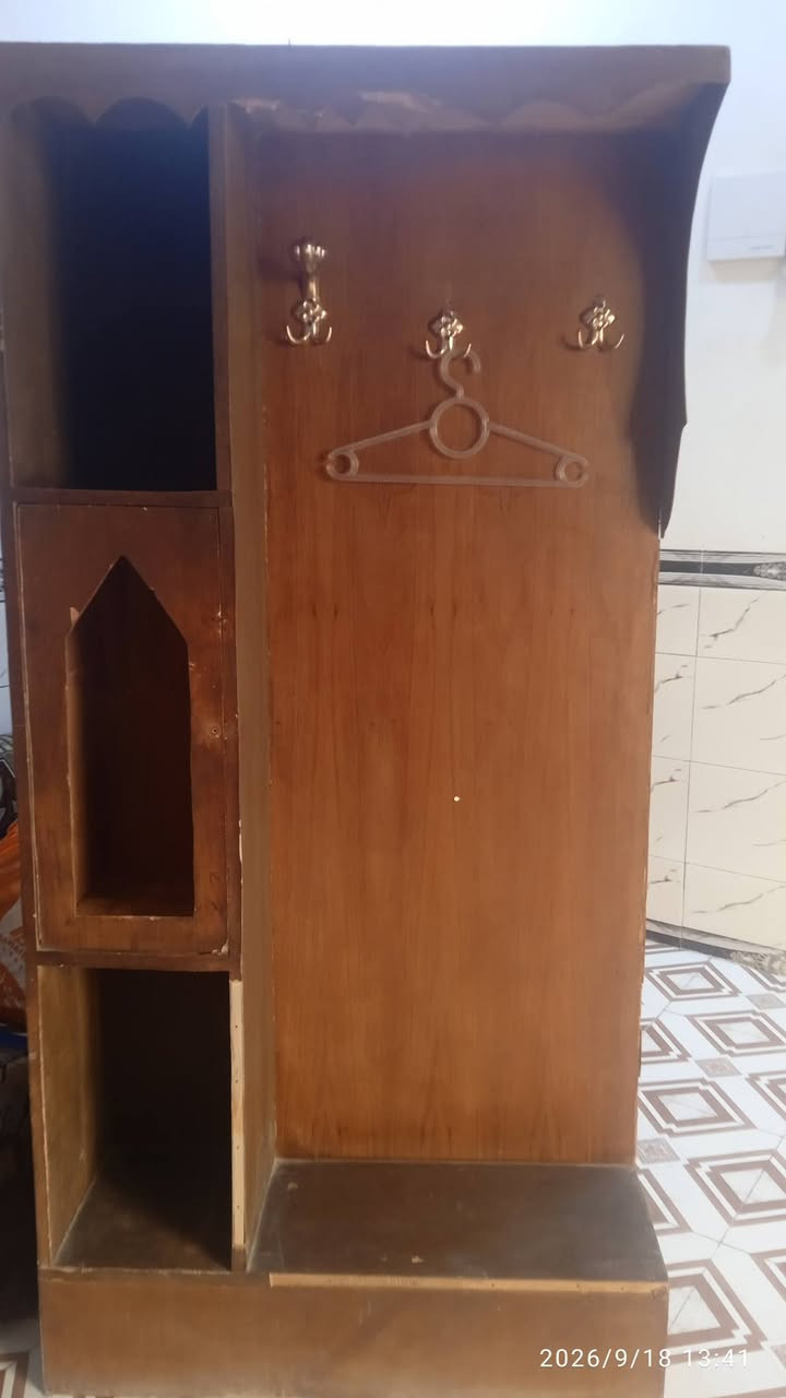 غرفه للبيع مكاني بابل الحمزه الغربي عليه السلام واني مااعرف سعرهه الي يريدهه يقيمه بحضه وبخته وياخذهه
هاذه رقمي ***********

نص مكتوب في الصور:
- 2026/9/18 13:13
- 2026/9/18 13:15
- 2026/9/18 13:18
- 2026/9/18 13:42
- 2026/9/18 13:41