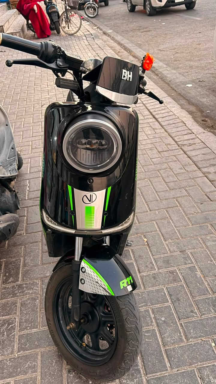 السلام عليكم دراجة شحن R11 دراجة نضيفة مامتعوبة كدامك بالصور مكاني بصره ياسين خريبط ***********
