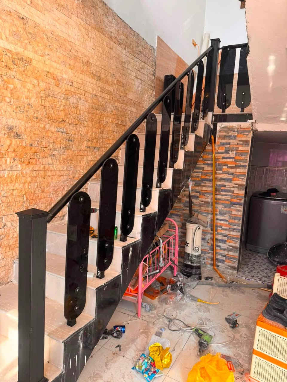 مجمع المهندس للديكورات الحديثة

تنفيذ جميع أعمال الديكورات والتشطيبات باحترافية وجودة عالية.

✅ الديكورات الداخلية والخارجية.
✅ السقوف الثانوية.
✅ أعمال الأصباغ والدهانات.
✅ أعمال الألمنيوم والمطابخ الحديثة.
✅ أعمال الـMDF.
✅ تصنيع وتركيب الأبواب والشبابيك.
✅ تصنيع وتركيب المحجرات.
✅ أعمال البلاستك بورد (PVC).
✅ أعمال الجديف والتشطيبات النهائية.

📍 العنوان: ديالى – بلدروز – الشارع العام – مقابل مركز شرطة بلدروز.

📞 للتواصل:
***********
***********

بإدارة: 
المهندس. أكرم المسعودي 

والفني.شعيب الساعدي
