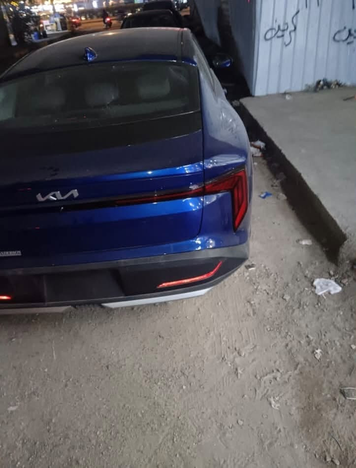 سلام عليك كي 4 البيع سياره مثل مواضح سياره جديده مابيها اي شي  نص فول كير مكينه تبريد كله مكفول سياره حادثه شخوط البنيد مصبوغ نفسه مابيه اي تبديل سياره ماشيه 22 البيع العنوان بغداد رقمه بغداد 
‭***********‬ السعر 170 بيها مجال بسيط
