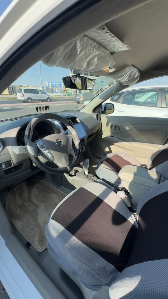 نيسان صني هندي مديل 2025 ماشيه 17 الف بأسم شركه تريد تحويل او وكاله حاضر السعر 127 وبيهه مجال كفاله بيهه طخه بسيطه باب السائق مكاني البصره حمدان 
للتواصل ***********
