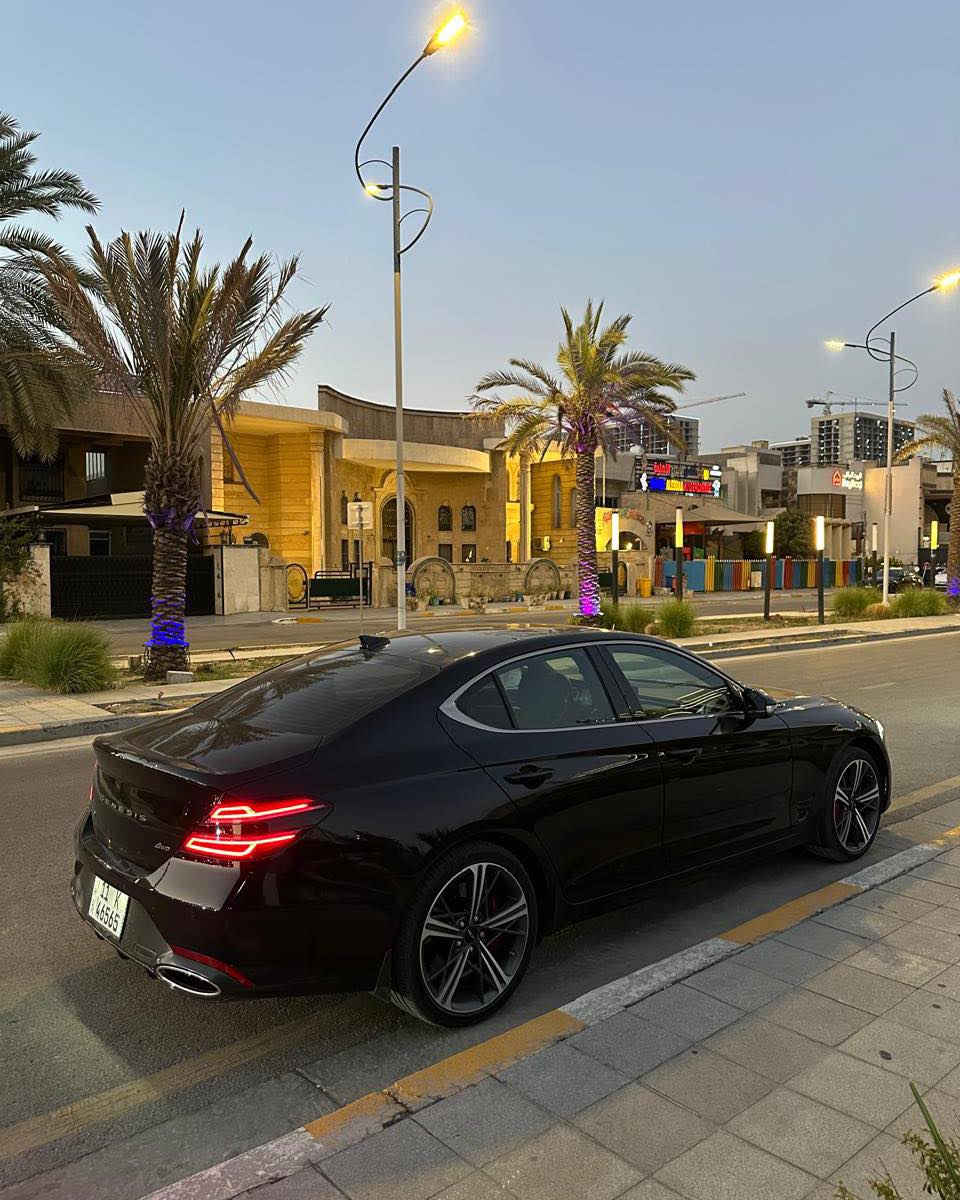 هونداي جنسس G70 موديل 2024 
ماشية ٣٥  كم  حادث بسيط 
السيارة مناسبة دخول شهداء 

فول مواصفات  عدت 5 كامرات 
فجوج برمبو بلادي 
عنوان بغداد اليرموك 

سعرها 🟥 سوي تعليق يوصلك رسالة

رقم هاتف 078100055

نص مكتوب في الصور:
- دخلت ابدايه السنه ممشى السياره 20 الف ميل حادثه قطعتين جاملغ مصبوغ وحافه البنيد بدون دواخل *********** السياره كتاب شهداء