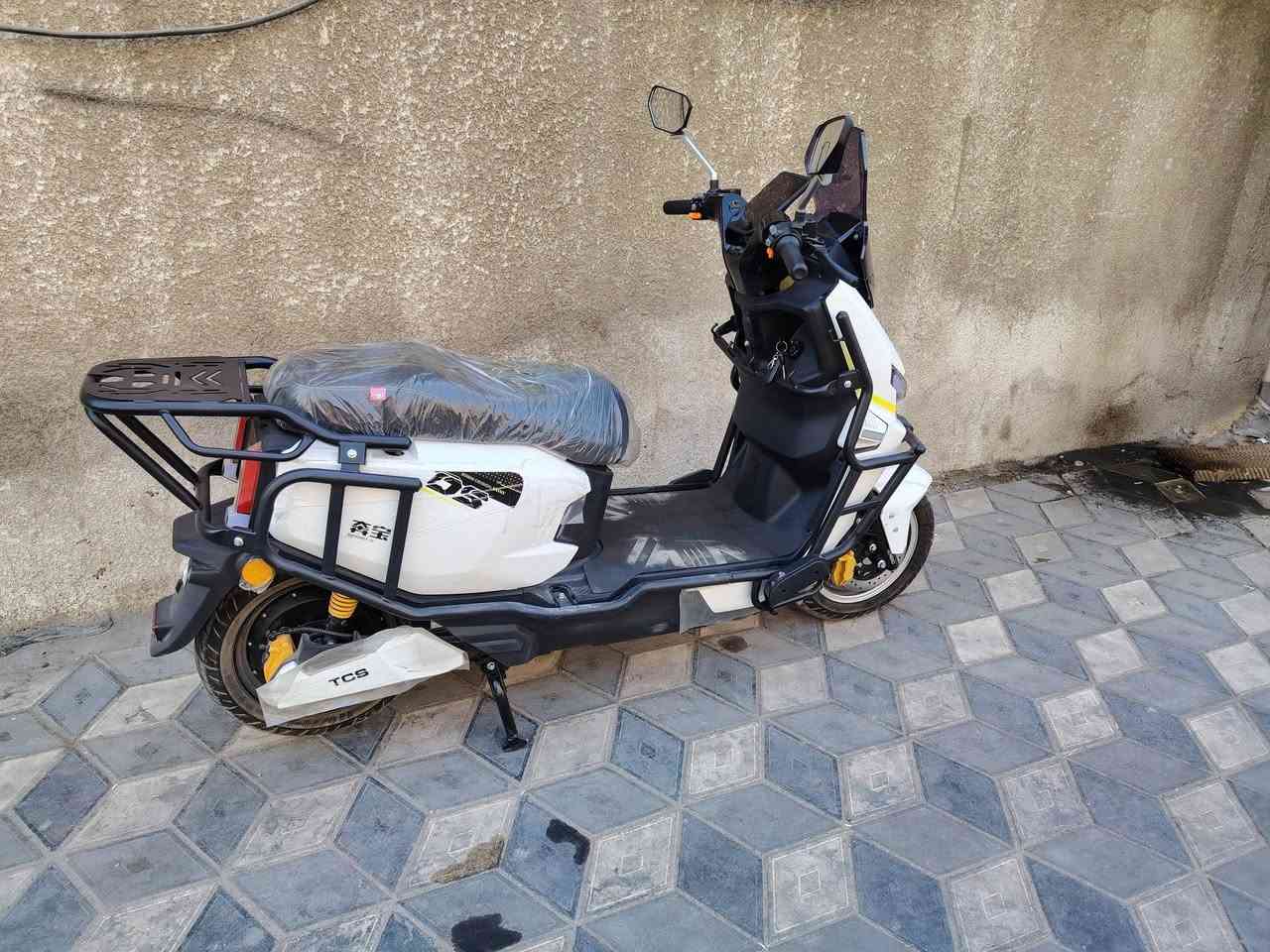 سلام عليكم دراجه للبيع صار سبوعين من أخذتهه بعدهه بضمان ولوصل موجود وياهه بصميتين وسويجين العنوان بغداد ***********
