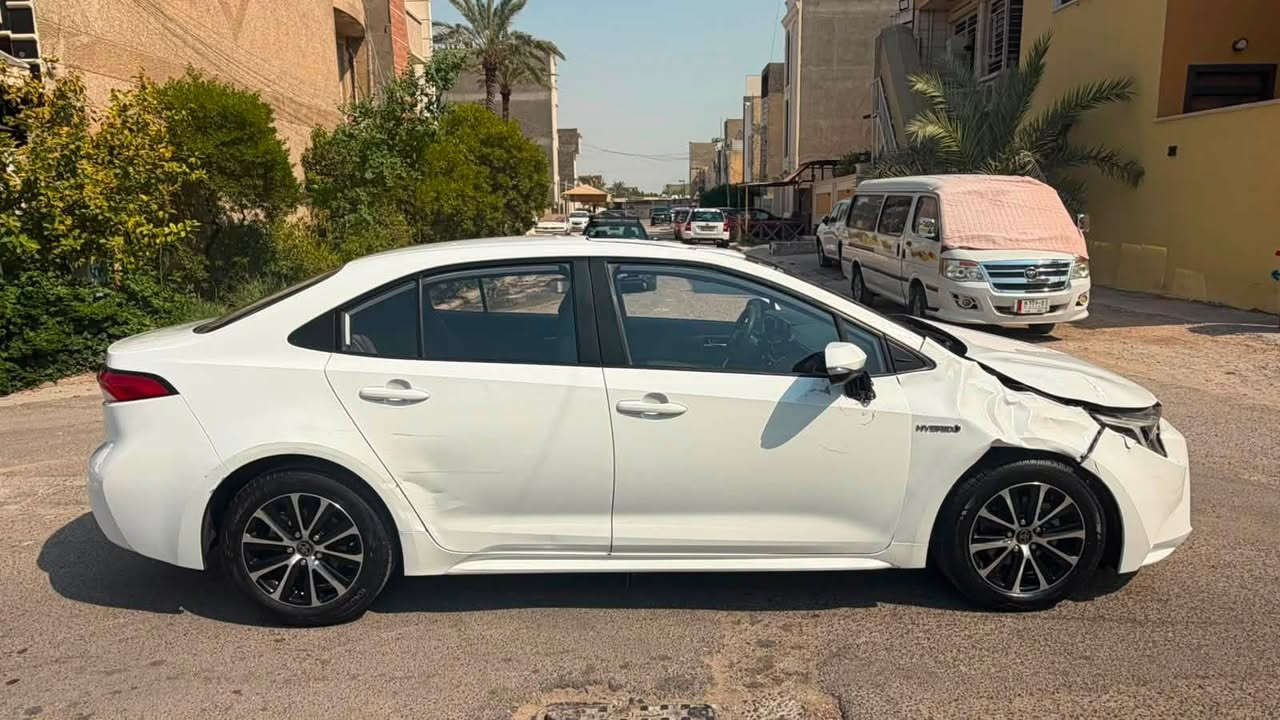 السلام عليكم 
للبيع كورلا هايبرد شكل الامريكي موديل 2024 تعرضت الحادث ابيعها على حادثها الايرباكات سليمة السيارة شغالة وتمشي البطاريات سلمية تبريد شغال  رقم اربيل الدولي تحويل مباشر  اعتذر عن المراوس بيع فقط مكاني بغداد شارع فلسطين للاستفسار 
***********
