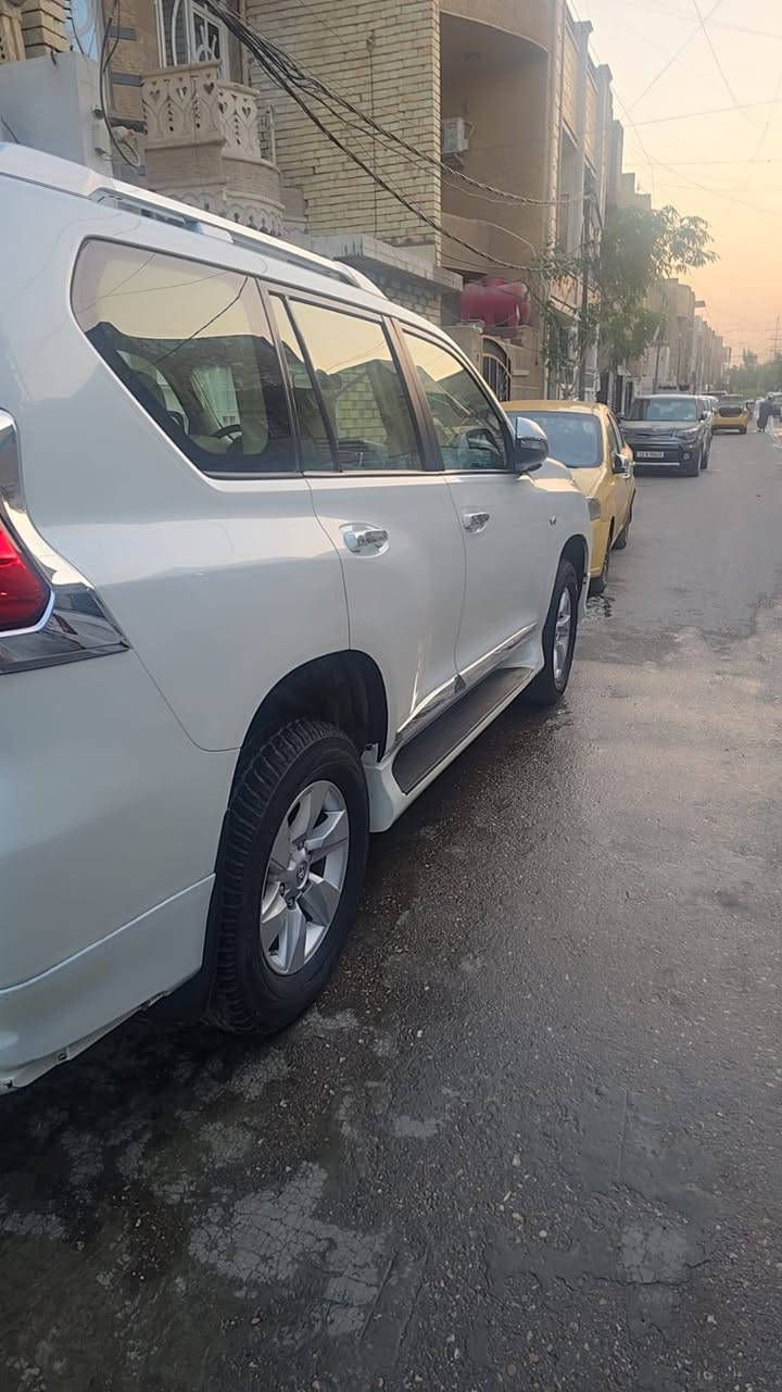 سلام عليكم مكلف بل نشر برادو 2018 مكفوله مواصفات  TXL فول اتصال صاحب السيارهسلام عليكم مكلف بل نشر برادو 2018 مكفوله مواصفات  TXL فول اتصال صاحب السياره*********** سعر 335
