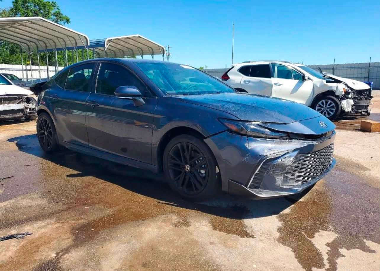 ((مكتب اسديرة لاستيراد السيارات ))
TOYOTA CAMRY 2026 SE

📆تاريخ المزاد 31/8/2026
عداد المسافة :3435 mi 
إرباك سليم

السعر يحدد حسب المزاد 

للاستيراد التفضل بالحضور إلى المكتب

 ☎️للاستفسار الاتصال 

***********

📍الموقع قرية اسديرة قرب مول انيس

نتشرف بكم جميعاً ونشكر ثقتكم بنا

