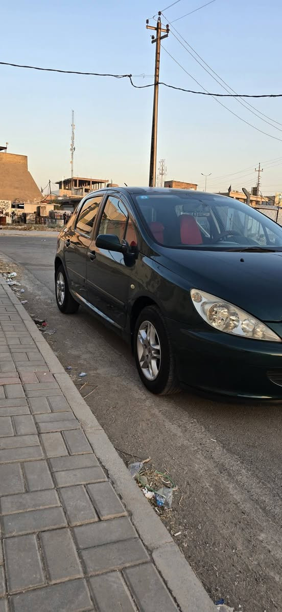 بيجو 307 فرنسي موديل 2005 رقم بغداد الماني باسمي سياره ابلادي تبريد ثلج وكهربائيات كله تشتغل بعده على شركة مابيه اي حادث دواخل وشواصي سياره  مكفوله صبغته نص حزام لان جانت جارده وترايك وين ماعند الله كاع مسويله ادامه عليه وسياره بيه
شاشة
كامرة داشكام
كامرة خلفية 
قفل مركزي ريموت 
تخم تايرات 
وسعر 58 وبيه مجال بسيط 
 اعتذر عن اطالة الكلام رقمي ***********
