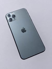 آيفون 11 برو ماكس • ٢٥٦ • بطارية ٩٦