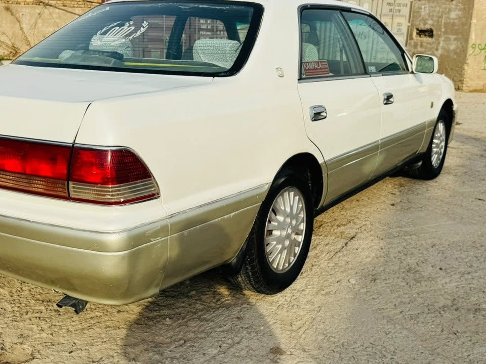 السلام عليكم راس الثور للبيع  سياره جاهزه تخم تاير حداديه تبريد ثلج مكفول من عيب شرعي كص نقل اصوليات مداور ثاني يوم المكان ناصريه السعر (75) بيه مجال قليل 
اتصال ***********
