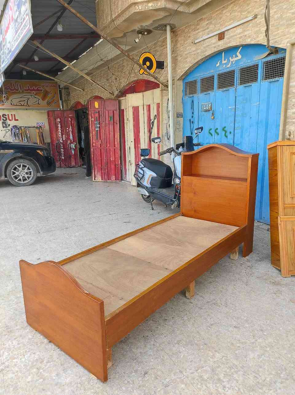 تخت نفر • نظيف • سايدين الصديق