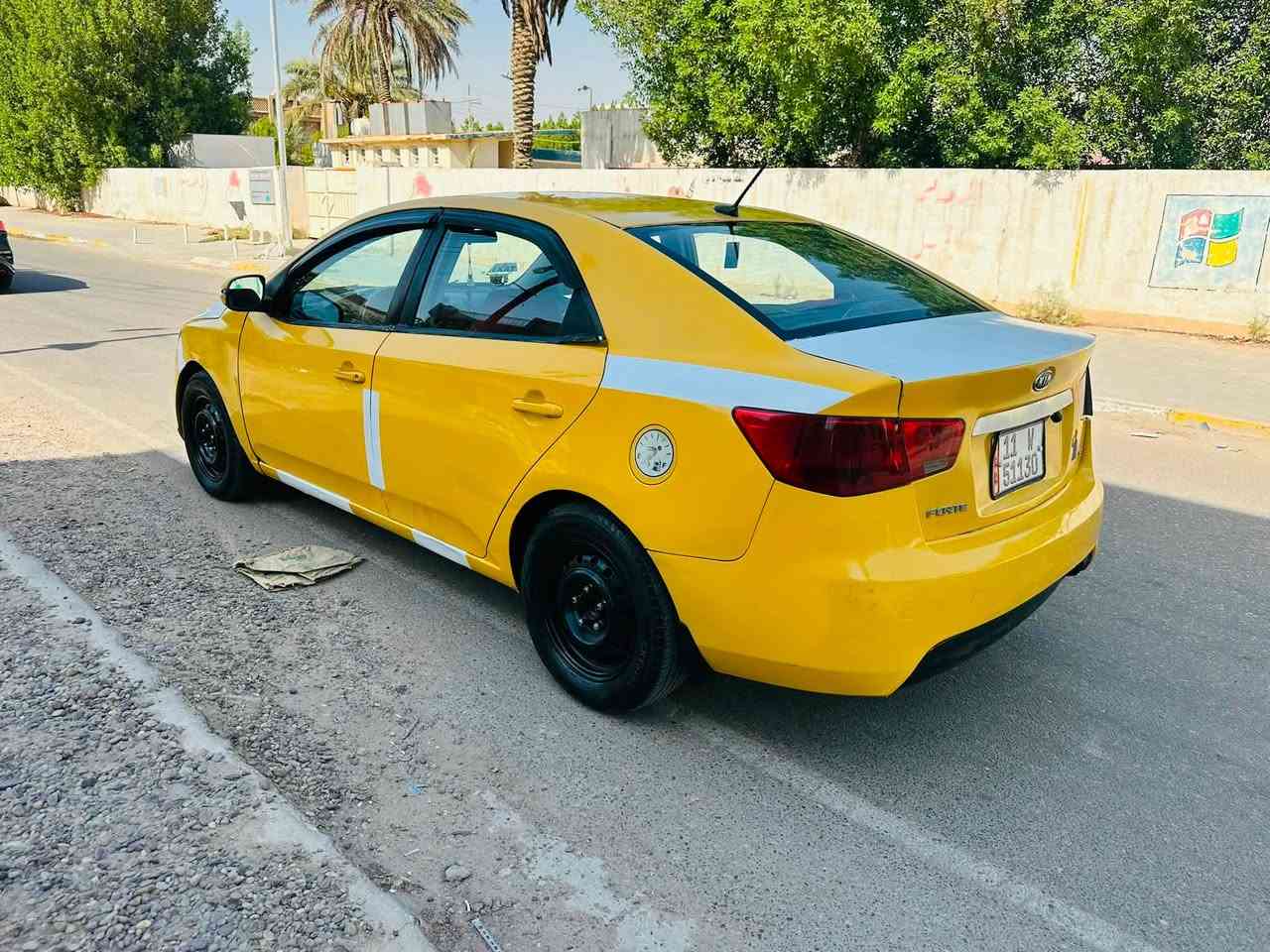 سلام عليكم للبيع مستعجل ماكو هيج سعر 69 وبيها مجال
كيا فورتي 2010 وارد امريكي حادثها جنطه فقط
سياره مابيها دواخل 
مكينه 2000 دوش انشه شي اسمع دوانز وتبريد ثلج ونشطه
مكينه كير صدر تخم تاير كله جديد كهربائيات كله شغاله
سياره مال شغل مابيها أي مصرف ورقم بغداد دولي بسمي تحويل ثاني يوم. مكاني بغداد حي الجامعه رقمي ***********
