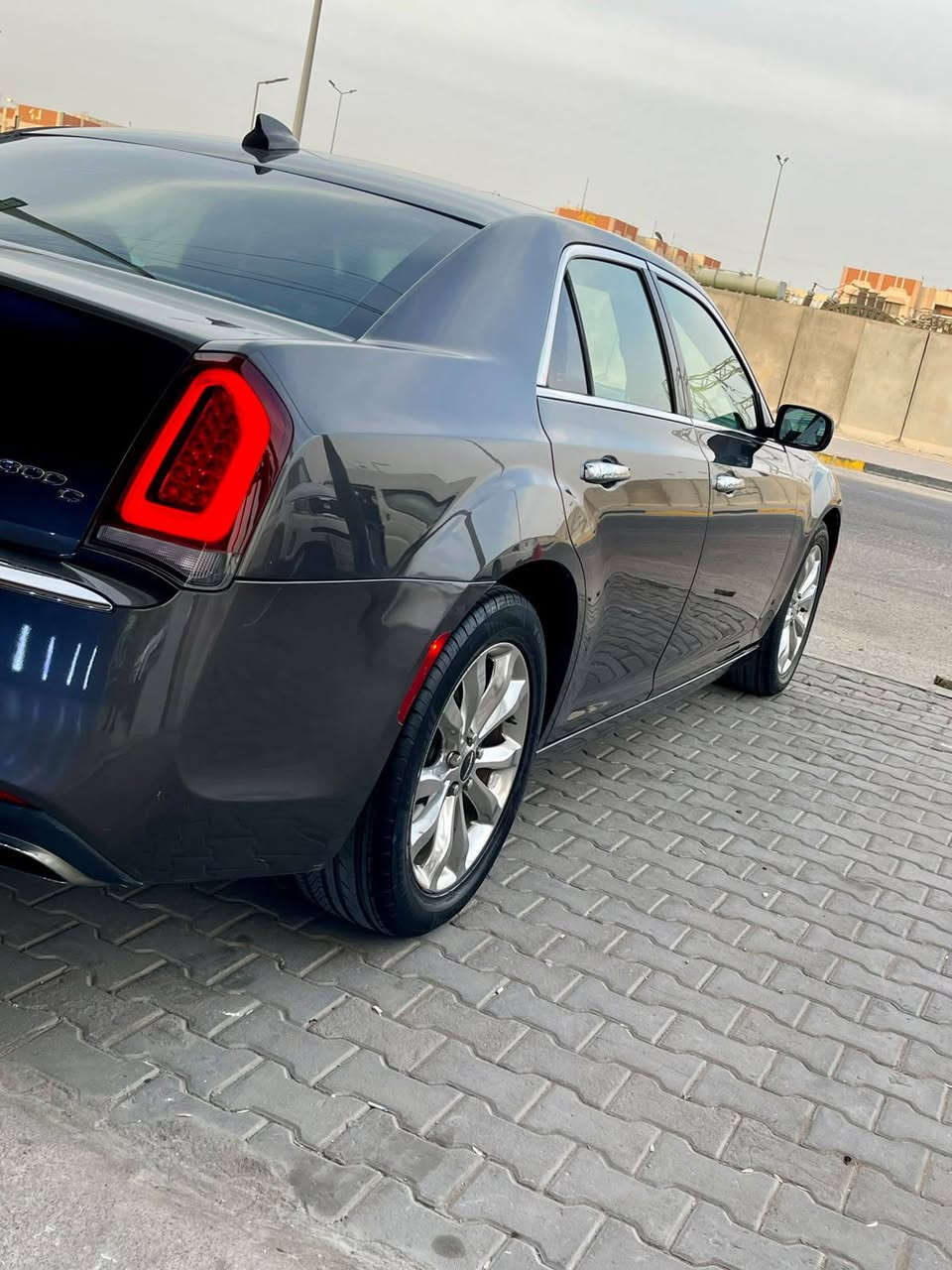 300C • محرك 3600 • موديل 2016