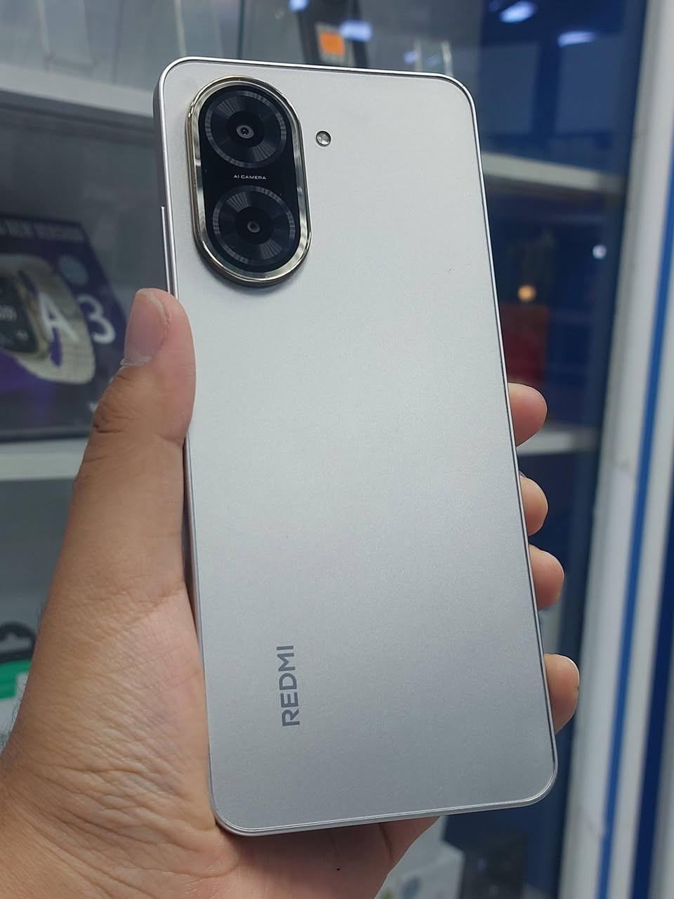 السلام عليكم 

📍ريدمي A5
الذاكرة 128GB
العشوائية 4+2GB
📷 الكامرة الخلفية 32MP
📷 الكامرة الامامية 8MP
🔋 البطارية 5200mAh
يدعم الشحن السريع 15w
💵سعر الجهاز 145الف
_____________________________________

📍انفنكس هوت 50برو
الذاكرة 256GB
العشوائية 8+5GB
📷 الكامرة الخلفية 50Mp+2Mp
📷 الكامرة الامامية 8Mp
🔋 البطارية 5000mAh
يدعم الشحن السريع بقدرة 45w 
💵سعر الجهاز 155 الف
📌ملاحظة الشاشة بيها خدوش (مو فطر)
____________________________________
📍المكان بغداد الشعب حي البساتين 
تواصل ***********
