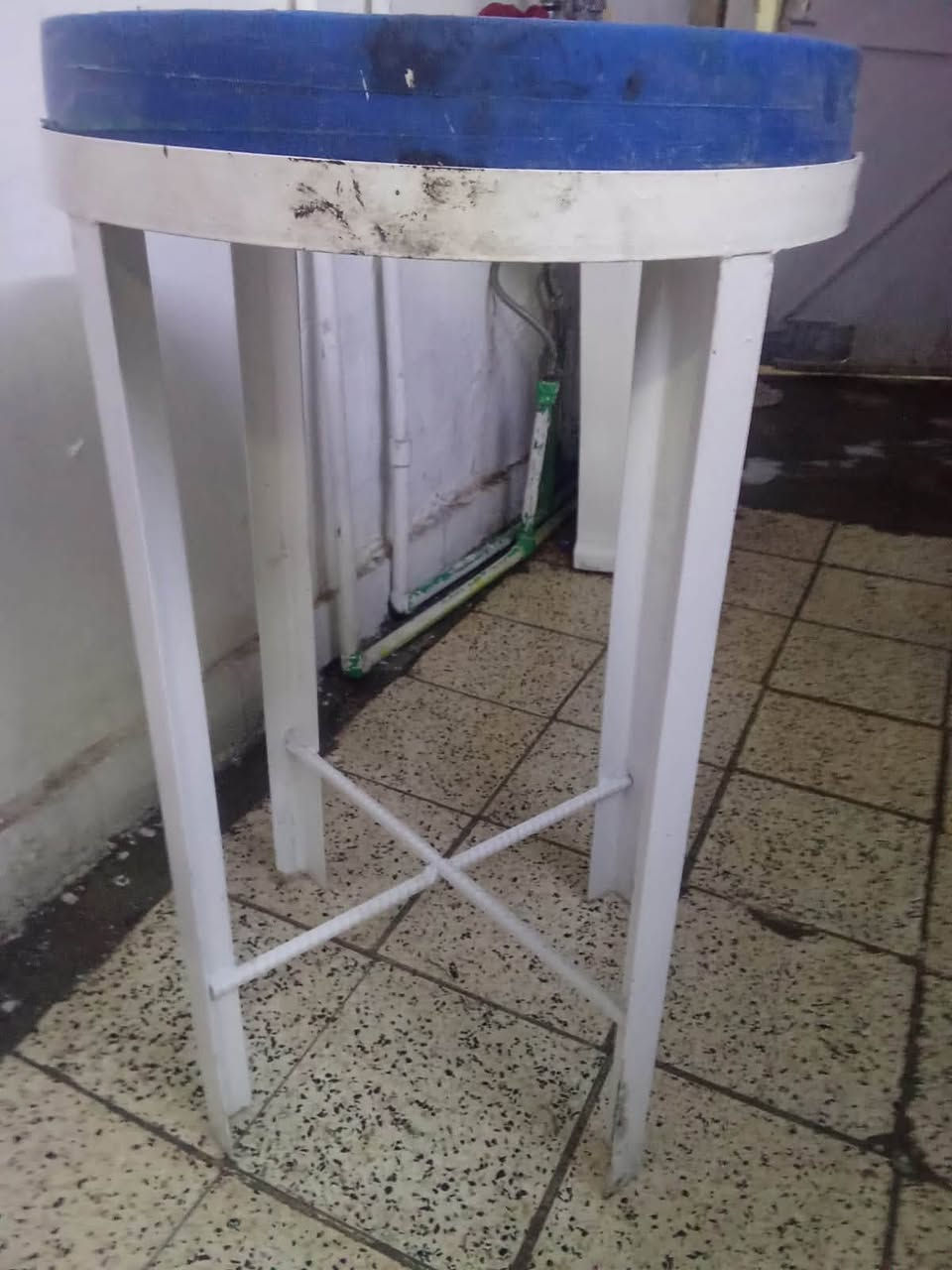 غراض مطعم للبيع عنواني بغداد
***********
