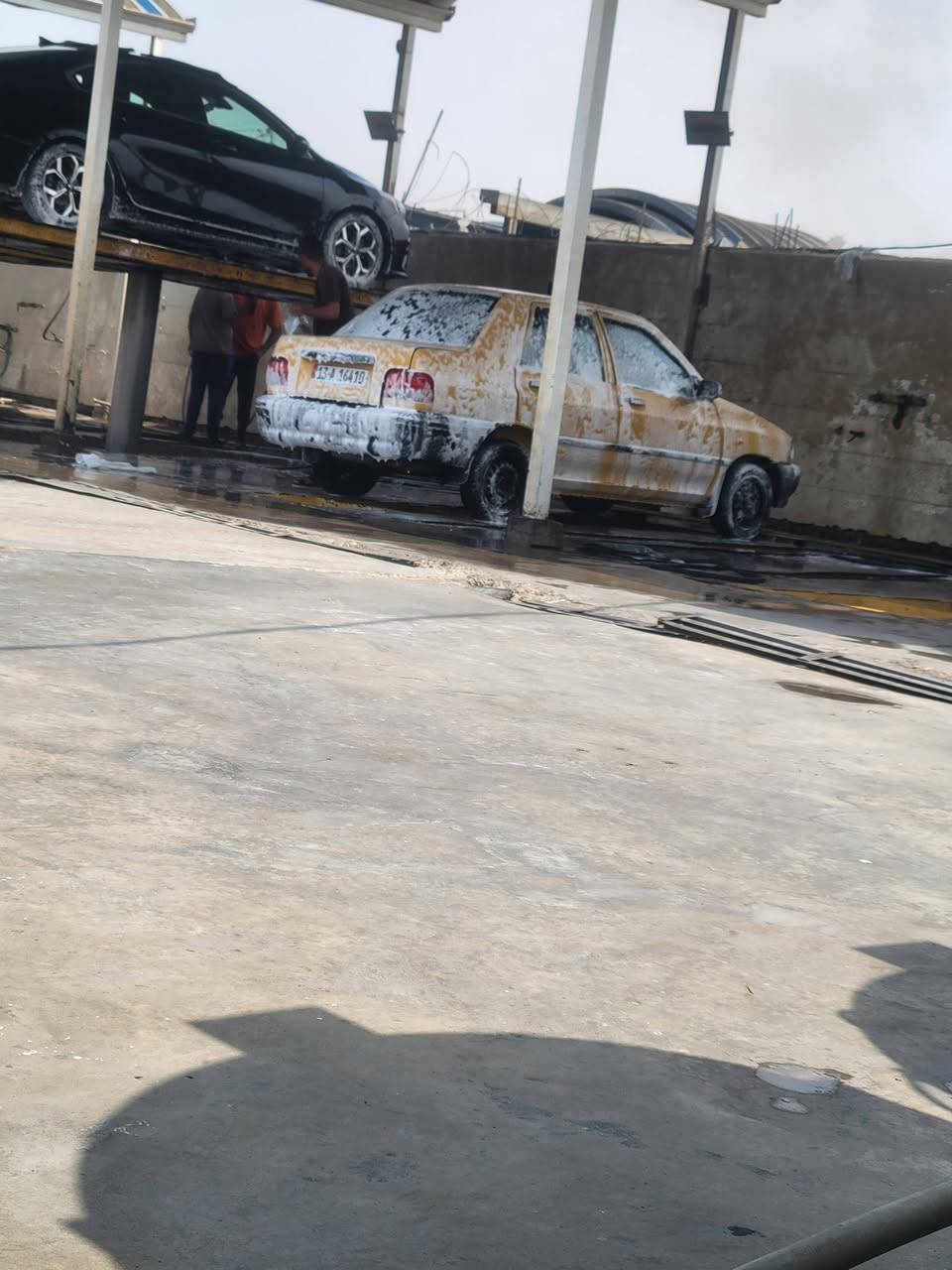 سايبه ٢٠١٥ رقم نكليزي ٣١ بيه رشات صبغ سياره حلوو 
٢٨ وبيه مجال  *********** مكان ميسان  حي نداء
