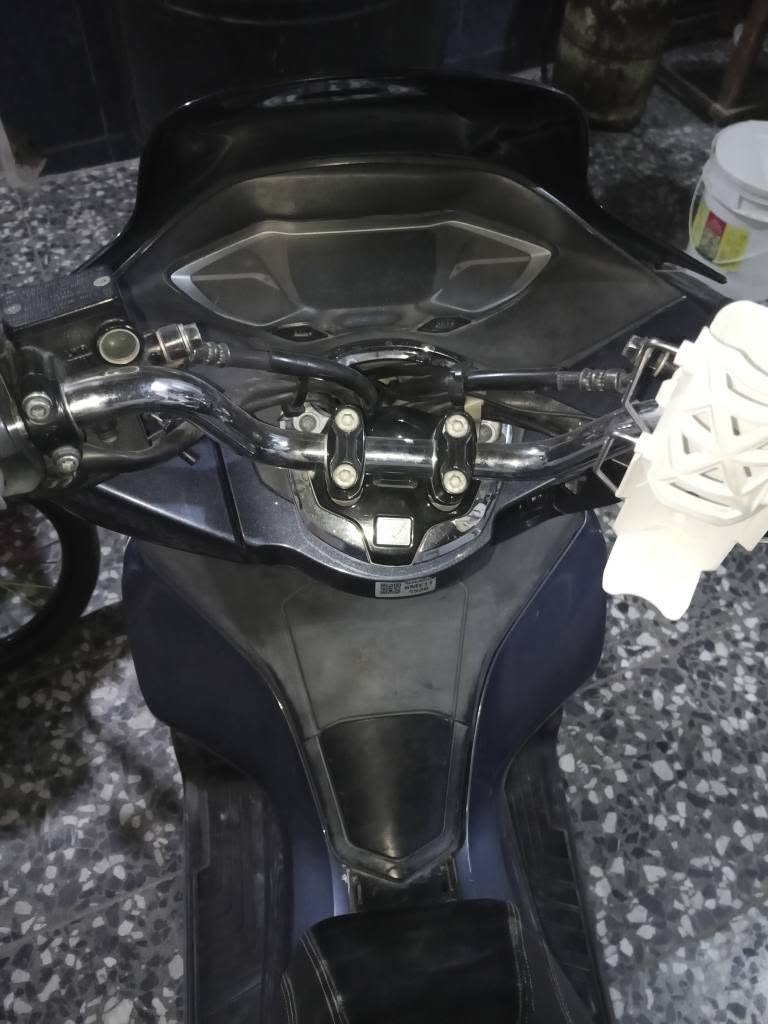 السلام وعليكم دراجه pcx جيل الرابع كوري 
للبيع السعر 15 وبيها مجال بسيط 
***********
العنوان بغداد حي القاهره 
ماشيه 26الف بغداد, العراق
