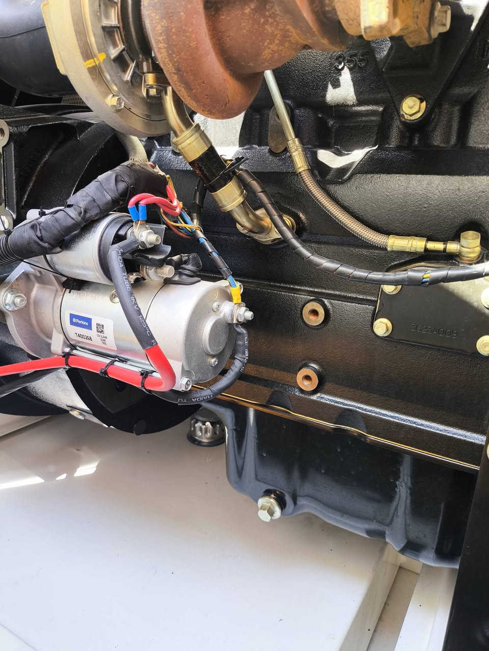 بيركنز انكليزي 4 سلندر توليد ستامفورد 85KVA بلادي ساعات العمل وضع الشركة شرط الشغل وشرط الفحص العنوان اربيل للأستفسار الإتصال *********** يوجد توصيل لكافة المحافظات وبضمان 🚛
