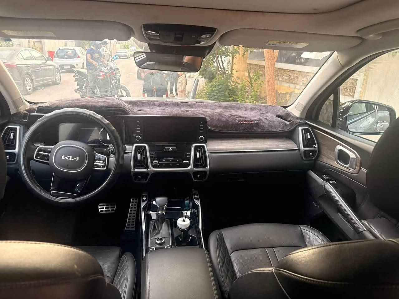 🚘 كيا سورينتو 2023 | X-Line

🔹 الموديل: 2023
🔹 الفئة: X-Line أمريكي 🇺🇸
🔹 المقاعد: 7 راكب
🔹 المحرك: تيربو 2.5
🔹 العداد: 33 ألف كم
🔹 الحالة: ضربة صدر السيارة فقط
🔹 الشاصي: مكفول
🔹 المحرك: مكفول
🔹 الفول: vip
📍 الموقع: بغداد – حي العامل

💰 السعر: 245 مليون؟

🔸 بيها مجال للجادين

📞 للاستفسار واتساب:
***********
