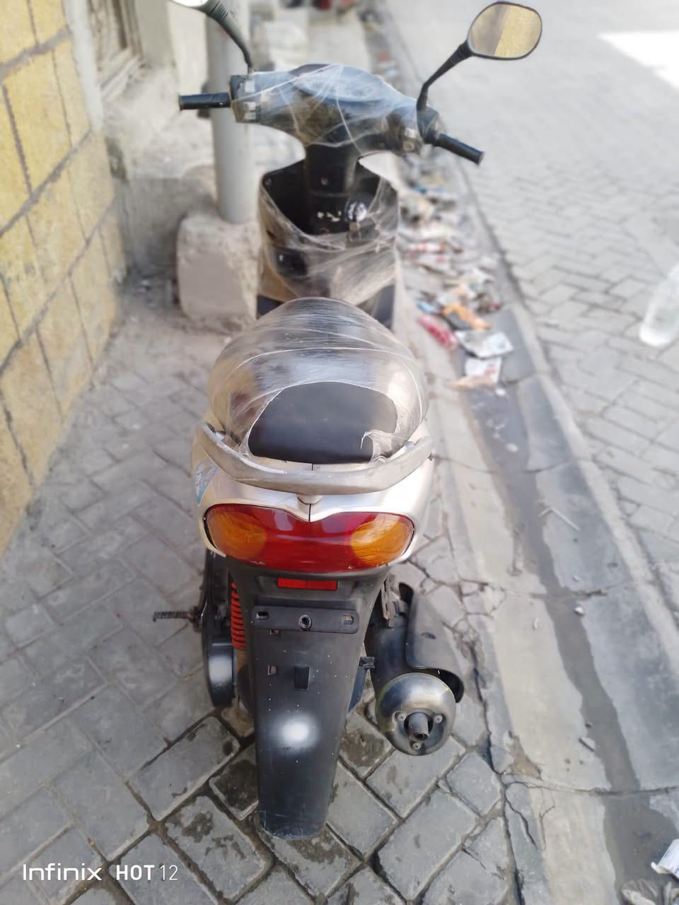 ماكس قجمه ياباني نضيفه 🛵
نكره سلف هندر كهربائيات كلها شغال ابلاديه 

قفل ستيرن قفل جنطه تايرات جدد دهن جديد 

شلعه ومعدل قوية هاون اوراقها كامله 

عنوان بغداد مدينة الصدر *********** 📞
