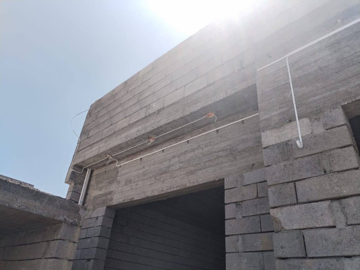 ( 💡 محمود الکهربائي  للتأسيسات الكهربائية 💡 )
____________
_____ 👷🏻‍♂️_____
 تنفيذ جميع #المخططات الكهربائيه  
  #بيوت 🏨 #بنايات🏬 #محال_تجارية 🏪
⚡️⚡️
#منظومة أنترنيت📡
#منظومة ستلايت TV 📺
#منظومة كاميرات📸
#للأستفسار مراسلة الصفحة 📨
واتساب او للاتصال #هاتف***********📞..
واتساب او للاتصال #هاتف*********** 📞..

نص مكتوب في الصور:
- ***********
- ***********