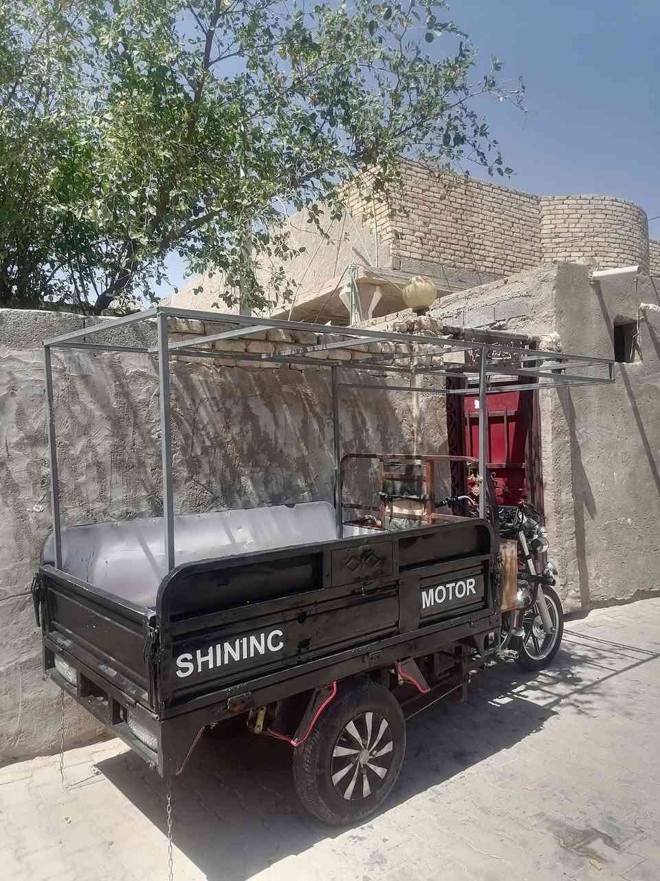للبيع ستوتة جمرة رقم وسنوية مداور ثاني يوم موديل 2012 السعر 1350 للتواصل خاص وهذا رقمي *********** مكاني نجف

