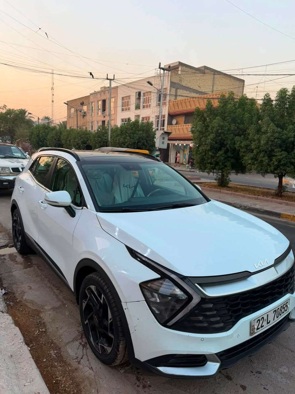 سبورتج موديل ٢٠٢٣ خليجي فول ١/١
بيها طخه باب الوره ٣ سانتيم الجهه اليمنى
وبيها تقريبا ١٠ سانتيم بالجاملغ الأمامي الجهه اليمنى مصلح
السعر ٢٠٥ وبيها مجال بسيط 
مكاني بغداد الحرية
***********

