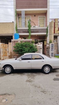 كراون بطه • ١٩٩٣ • مكينة ٢٥٠٠