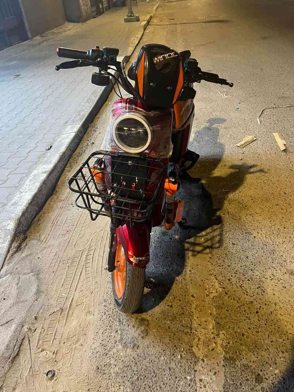 سلام عليكم
دراجه XR9كسر جديد مستعمله فقط ٤ايام وموجود وصل 
مكاني البصره الحيانيه شارع صنكر 
السعرررررر……460وبيه مجال حك الجيه 
تواصل واتساب فقط ***********
