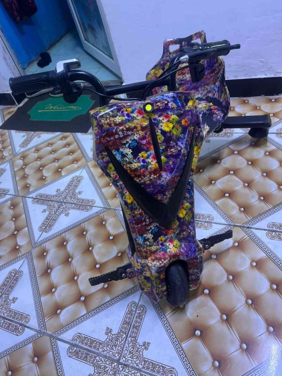 سكوتر • ٣ سرعات • شاحن