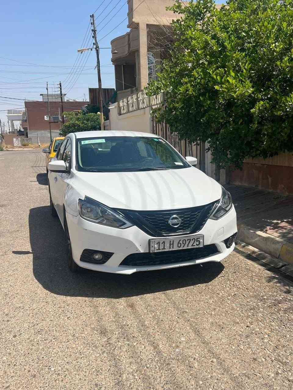 سنترا 2019 محرك 2000
ماشيه 192 الف 

لون ابيض 

تايرات جدد

صدر وحداديه جديد  

وسياره ناعمه ونضيفه ومرتبه 

ورقم بغداد مشروع وطني تحويل وين متريد

الضرر : بونيد مبدل بلادي 

والجامرلغ جهه سايق مبدل وتعديل بارد بالباب السايق يعني رتوشات بسيطه على السياره من تعديل وترتيب ***********
 خاص مفتوح السعر ١٠٠وبيه مجال قليل
