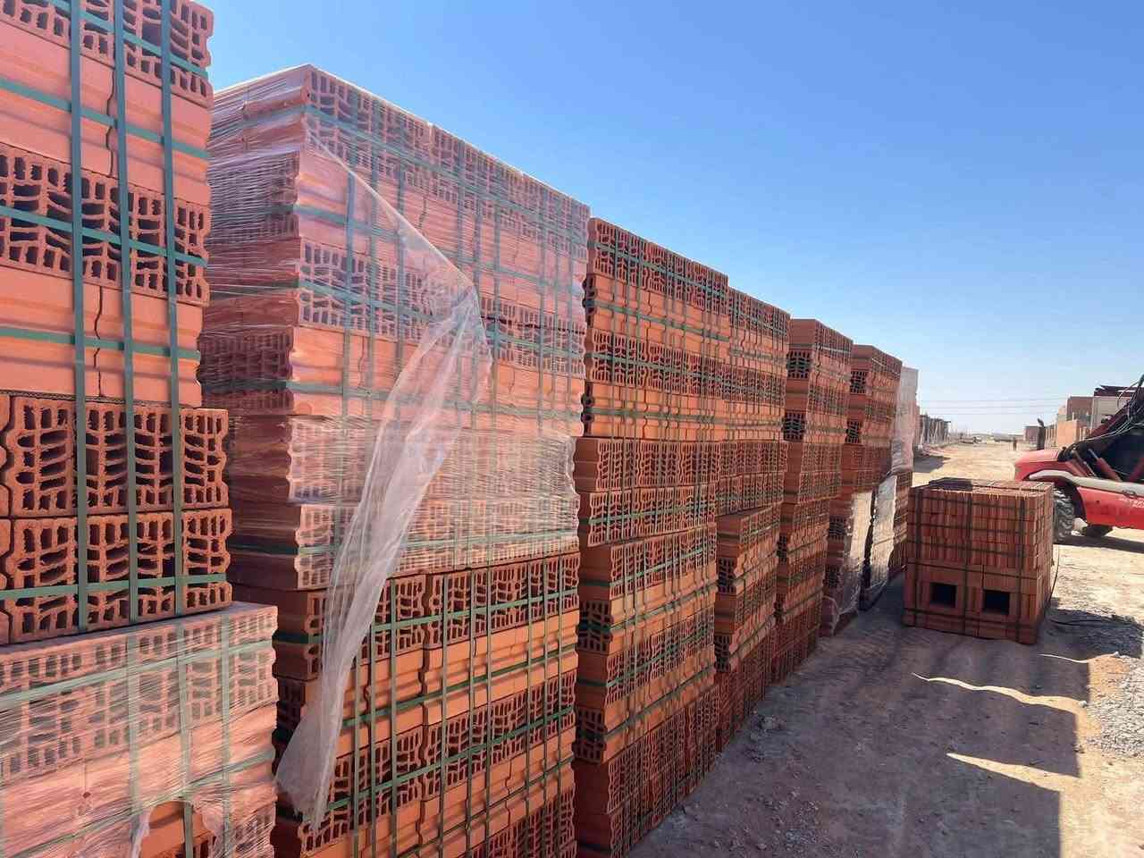 🧱 ASHURBRICK

ضمن مشاريعنا المستمرة في تجهيز المشاريع السكنية، نفخر بتجهيز مجمع الرضا السكني في محافظة النجف الأشرف بالبلوك الأحمر من ASHURBRICK.

نستمر بتجهيز مشاريعكم بمنتج يعتمد عليه، لأن جودة البناء تبدأ من اختيار المادة الصحيحة. 🧱

📞 للطلب والاستفسار: ***********

ASHURBRICK… جودة تُبنى عليها الثقة.

#ASHURBRICK #آشور_بريك #مجمع_الرضا #مجمع_الرضا_السكني #النجف #النجف_الأشرف #بلوك_أحمر #مواد_بناء #مجمعات_سكنية
