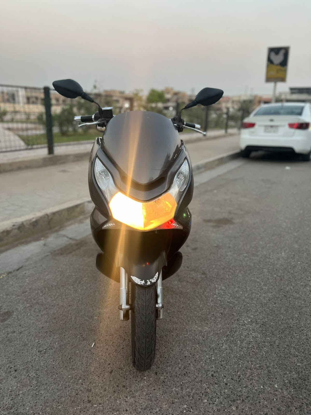 بي سي اكس جيل اولjfياباني
#دراجة جديده بمعنا الكلمه جديده 
#كفرات ابلاديه.لون فيلي لون مميز
#حساسات.  شغاله
#دراجه كامله أستان كهربائي  لا تبخير. ولاتنقيص #الدراجه مكينه لوك ممفتوح بلادي شلعه معدل خير #من الله  مال جناي 
#جيب فيتر تعال 
#رمبه  اي نقص مابيه السعر( مليون 350
#وبيه مجال ) الهانف ***********
#بغداد الكرخ بغداد, العراق
