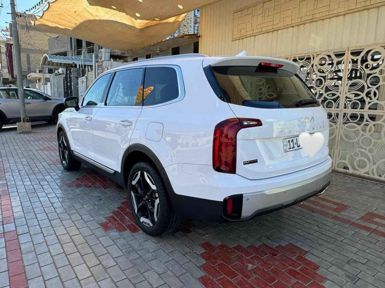 سيارة كيا تيلوريد موديل 2024وارد امريكي ماشية 29000 رقم بغداد 
فول مواصفات للاستفسار الاتصال على الرقم *********** عمارة, ميسان
