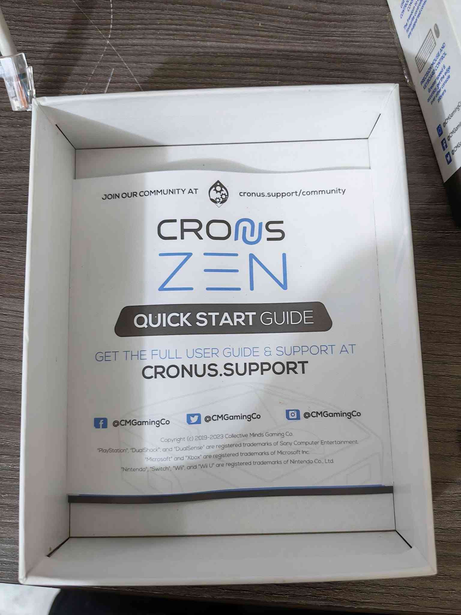 Cronus Zen  للبيع استخدام قليل جدا نظافة فول

الاستخدام الأساسي: يتيح للاعبين استخدام أي ذراع تحكم (مثل أذرع PlayStation أو Xbox أو Nintendo) على أي منصة ألعاب أو جهاز تحكم آخر، بالإضافة إلى توصيل لوحة المفاتيح (الكيبورد) والفأرة (الماوس) بأجهزة الألعاب.المميزات المذكورة: يدعم تثبيت التصويب (Aim Assist)، والتحكم السريع، وإعادة تعيين الأزرار، وحفظ الإعدادات المخصصة عبر شاشة OLED.التوافق: يدعم أجهزة PlayStation 5 و PlayStation 4 و Xbox Series X|S و Xbox One و Nintendo Switch والحاسب الشخصي (PC).

مكاني بغداد الدورة ***********
