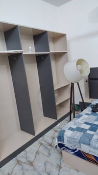 نضيفه • سرير 180×200 • غرفه اخشاب