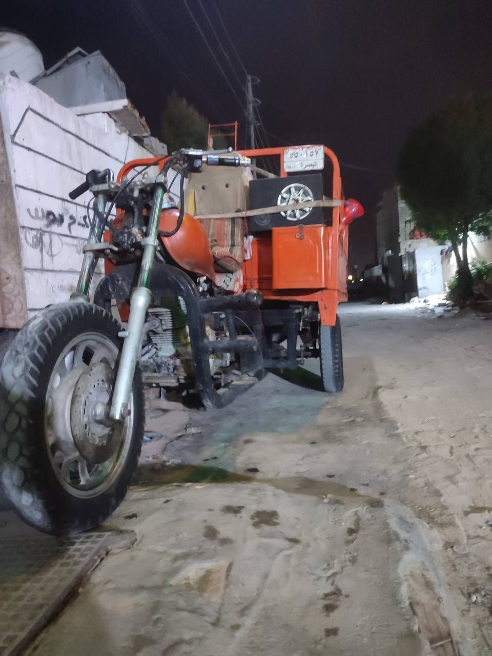 السلام عليكم شباب ستوته للبيع نظيفه ماكينه نظيفه رقم سنويه ستوته ما متعوبه بمكان بصره حيانيه شارع القائد السعر  900 هذا *********** الهاتف بموجود حتى واتساب
