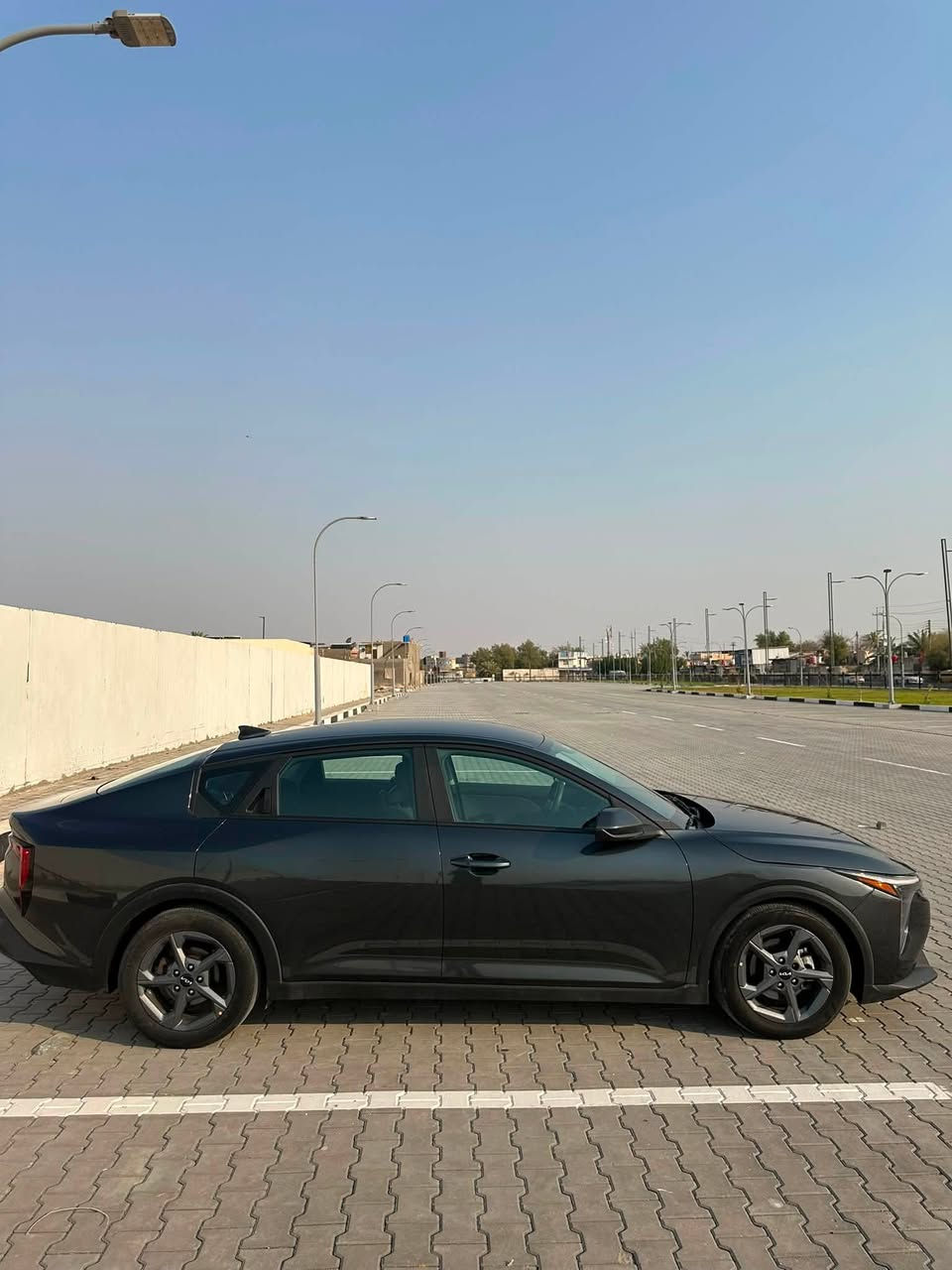 كيا K4  وأرد امريكي مديل 2025
حادث بنيد فقط نفسة مصبوغ 
بدون أيرباك/ بدون شاصي ودواخل 
جاهزة كلش سيارة وجديدة 
( ماشية 28.000)
رقم اربيل تسجيل جديد 
وكالة او تحويل مضمون
المواصفات : 
بصمة  / هندبريك دكمة  / لايت LED  / مكينة 2000 دوش / شاشة كبيرة متصلة ديجتال   / اوتو هولد / LED امامي وخلفي / قيادة ذاتية / كامرة دوارة / رادار تعديل مسار / اوتو بريك / مود درايف / تحكم ستيرن / كروس سرعة /مانع انزلاق / بلوتوث / اواكس / USB /موصفاتها هواي 
مكاني البصرة الجنينة 
السعر 162 وبيها مجال 
للتواصل والاستفسار ***********
