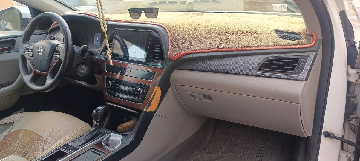 سوناتا خليجي 2015
السيارة بيها ضربه امبدل بنيد تفصيخ نفس اللون والجاملغ  الأيسر بي صبغ واكو فوك الداير الأيسر الخلفي  بي بارد قليل كلش وصورة الحادث موجوده عندي  محرك والكير كفالة السيارة ماشيه 247 الي يحب يجي يشوف السيارة ويدلل 
العنوان البصرة دور الضباط خلف مستشفى الفيحاء
الي يحب يتصل او واتساب وان شالله ماقصر ويا 
السعر 125 وبيها مجال 
***********
