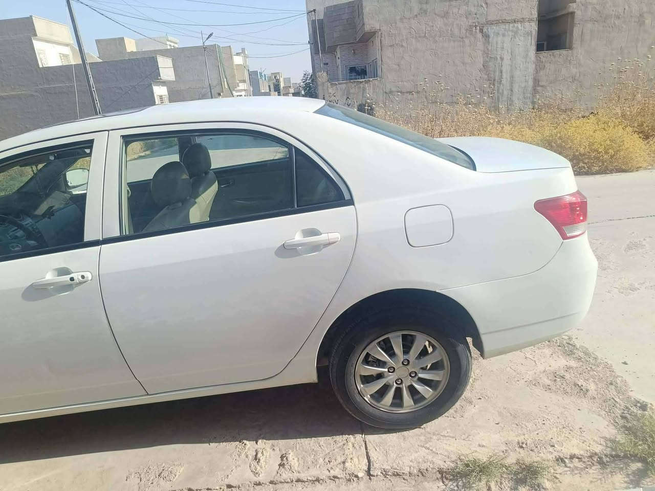 سلام عليكم 
بي وادي 
للبيع موديل 13 رقم  نينوى إنكليزي 
سعر 60ورقه وبيها مجال الطيبين 
بيها صبغ اشويه شبر فقط
كير اوتوماتيك شرط
مكينه اصلي مالها شرط
تبريد ثلج و كهربائيات كلها شغاله
مكان السياره الموصل حي الزهور 
رقم الهاتف/***********
