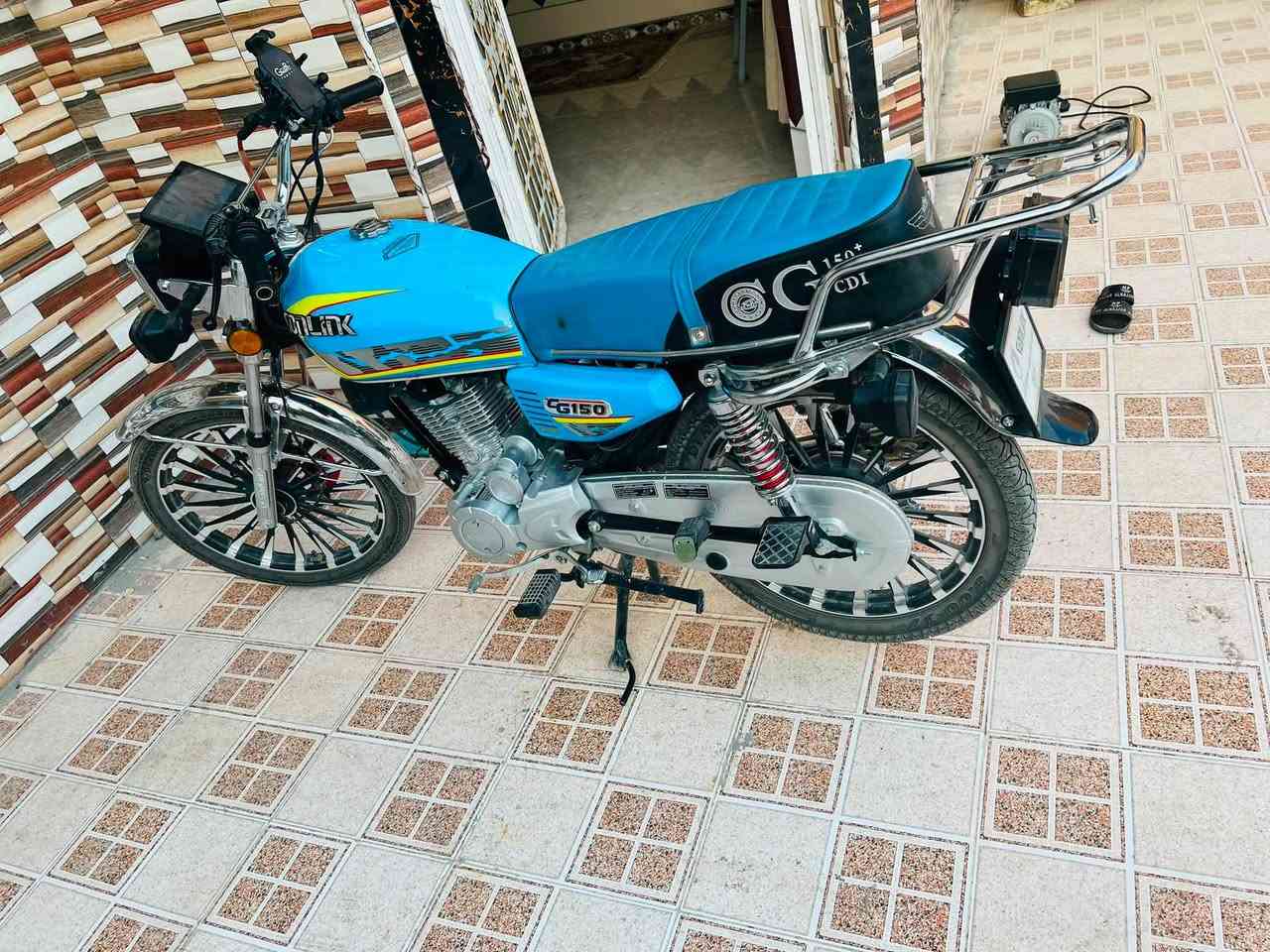 البيع دراجه سيفان موديل 2025وراق سكنر محرك 150مكان شطره ً. رقم صحب لدراجه ***********
