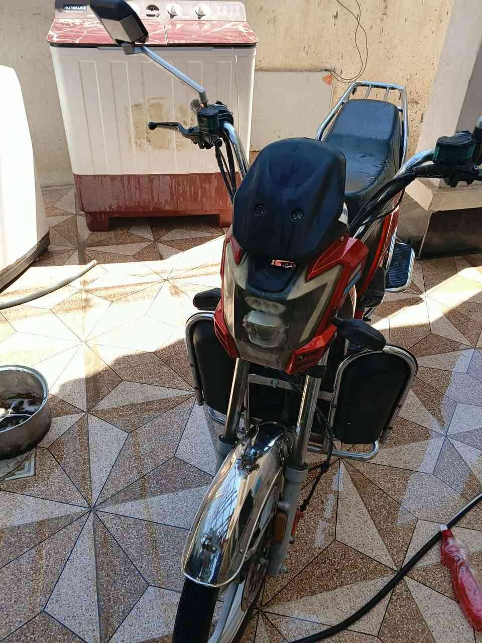 دراجة للبيع فلوجه جغيفي الثانيه***********
