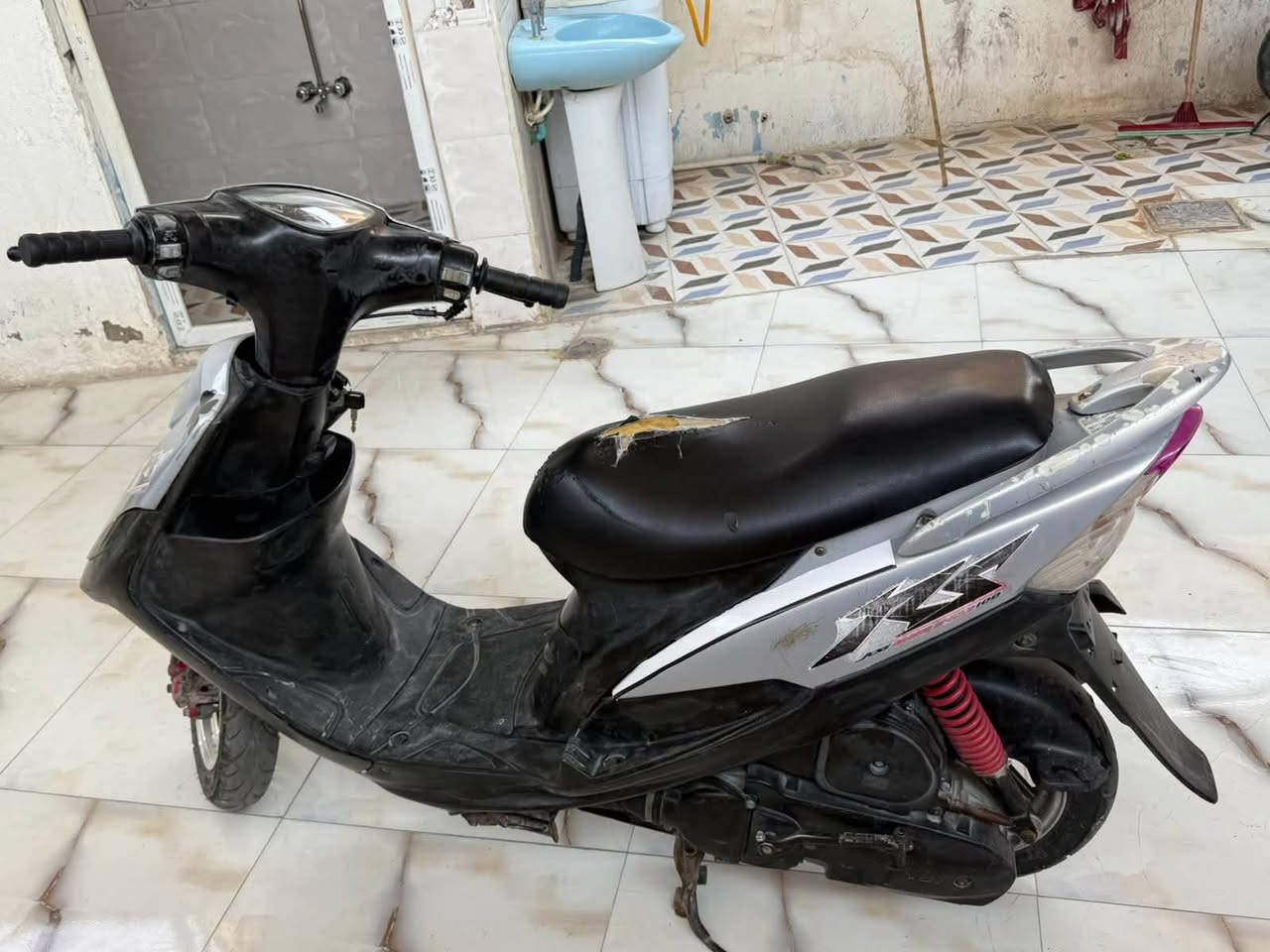 ماكس للبيع سعر 800وبيه مجال بوشه 49بلاد مامفتوحه 
مكلف بل نشر هاذ رقم صاحبها دراجه جاهزة من كلشي  مابيه نقص ‭ ***********‬ مكان البصراة قضاء المدينه قرب جسر. كرامه
