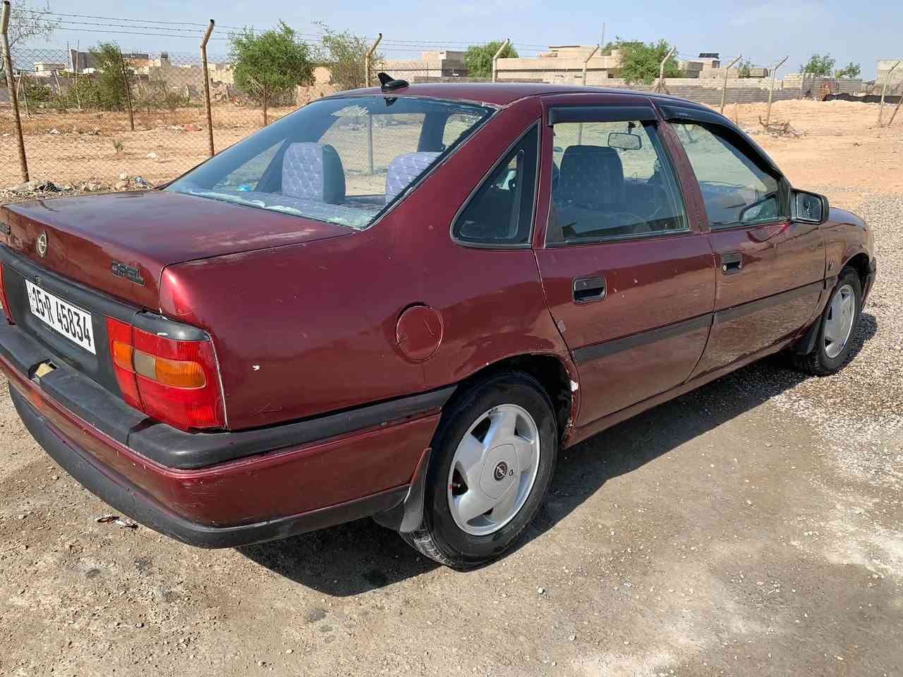 سلام عليكم للبيع أوبل فكتره  موديل 93سياره حجم 18المرقوب
كير ومحرك وصدر خلفي امامي شرط 

ويل كب  تخم تاير جديد 

رقم أنبار دولي  شرط تحويل ثاني يوم سعر 

30وبيها مجال شويه عنوان صلاح الدين تكريت

***********

