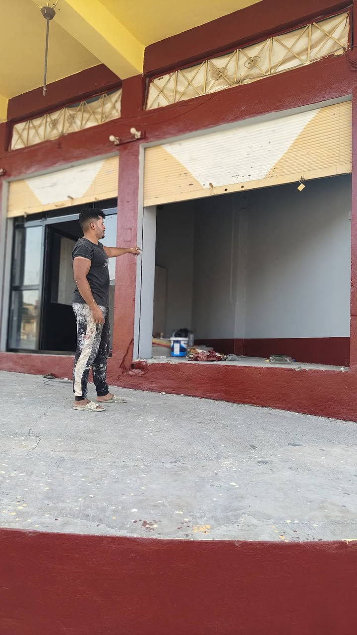 صبغ قبل وبعد مطعم حسب طلب الزبون 
***********
***********
