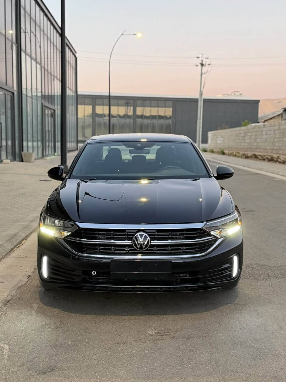 jetta sport 2024
پێش کەپس بێ ایرباگ
‏13 ڕۆشتوە 
چەمەلەغ لای سایق بۆیاخە + نیودەرگای سایق بۆیاخە 
ژمارە کاتیە 
***********

جيتا سبورت  2024 
ماشيه ١٣ الف ميل 
بجم كبس بدون ايرباك 
جاملغ + نص باب صبغ 
رقم كاتى 
***********
