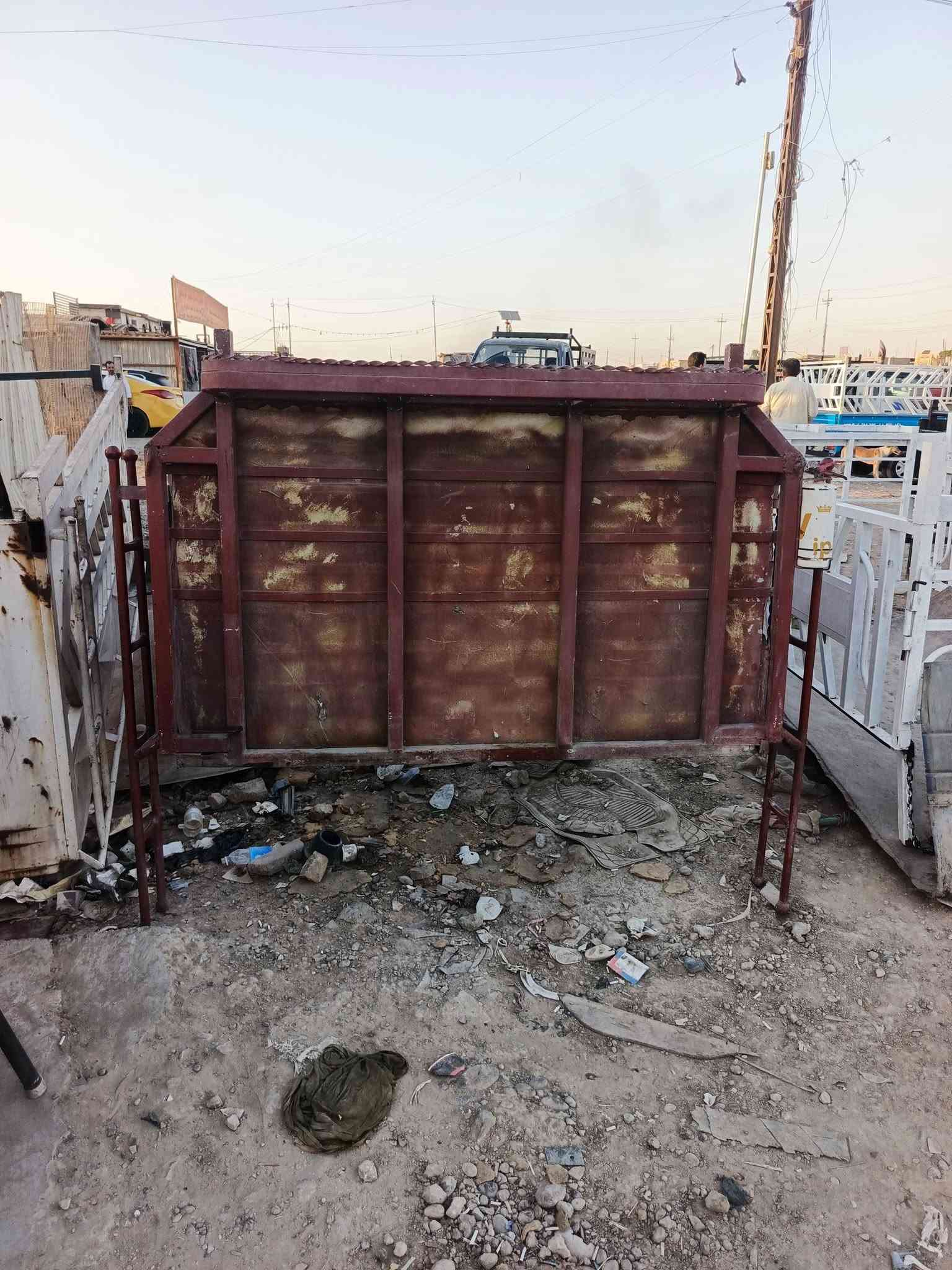 السلام عليكم❗❗❗
للبيع أو مراوس محجرات كيه بنكو نثيه عموشة وفحل ويوجد لدينا غلافات بدي مكان بغداد حي نصر للاستفسار الاتصال أو مراسله واتساب ***********

نص مكتوب في الصور:
- محجر كيه نشيه
- محجر كيه نشيه جديد
- محجر كيه فحل